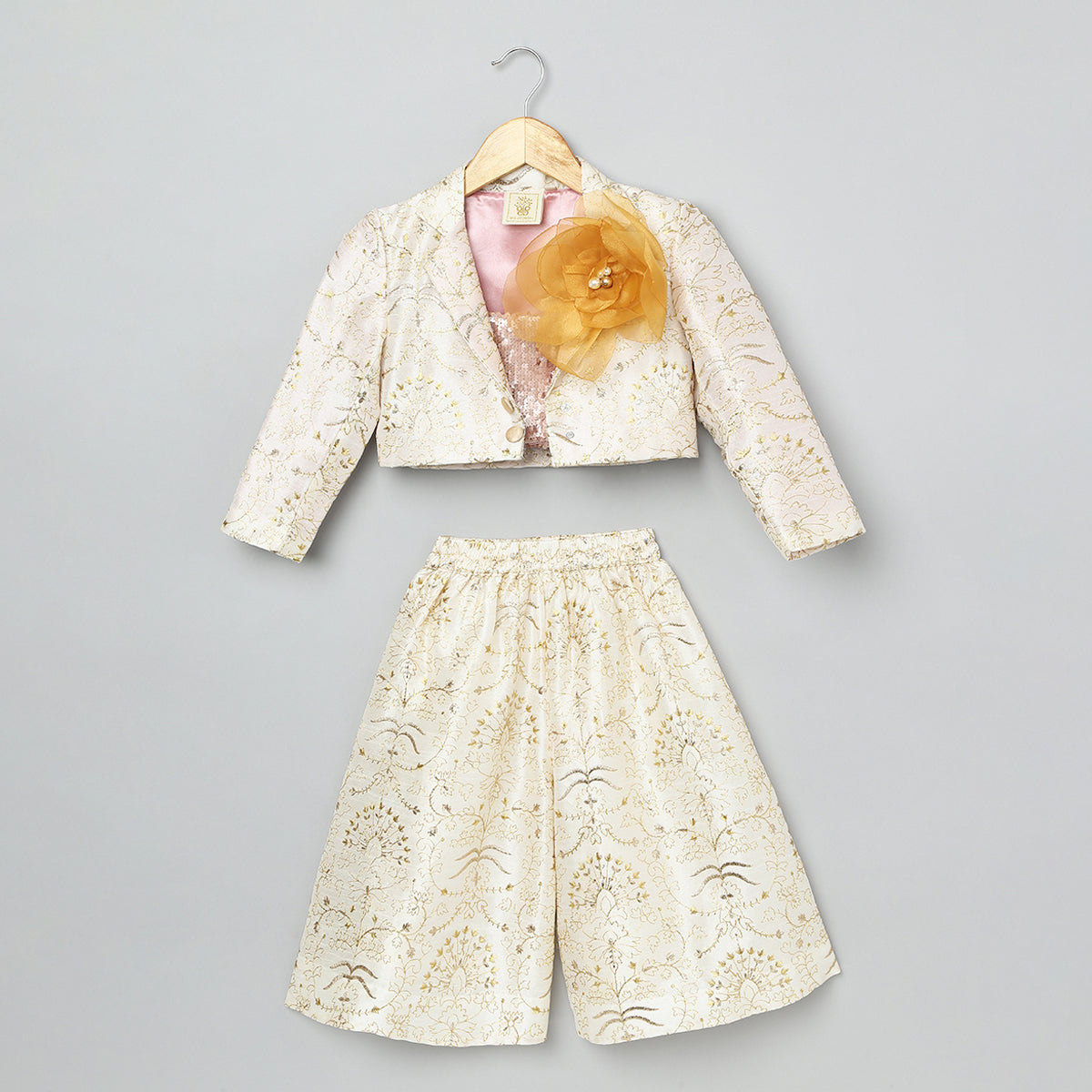 BYB PREMIUM full embroidery short blazer cullot set