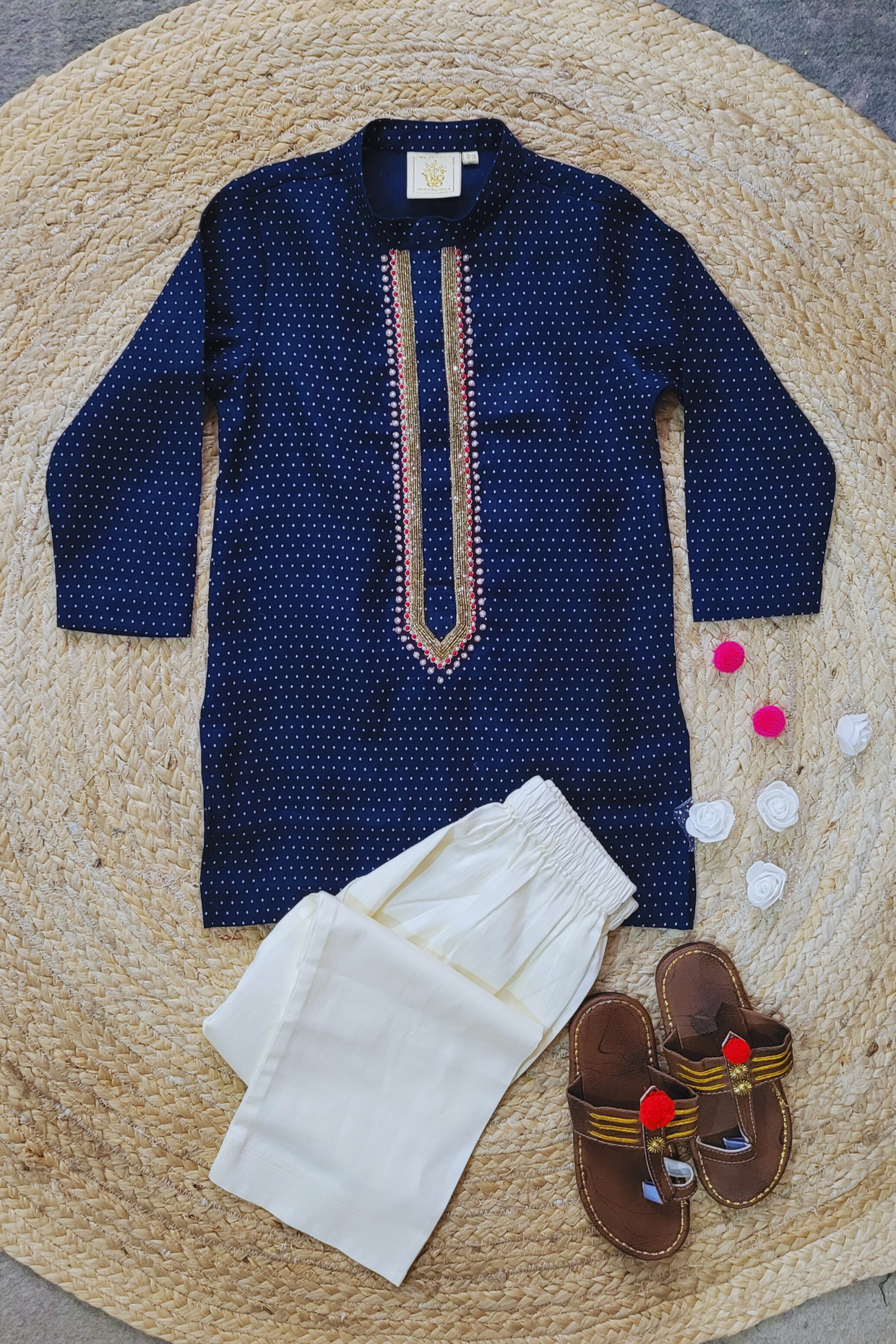 Linen embroidery kurta set