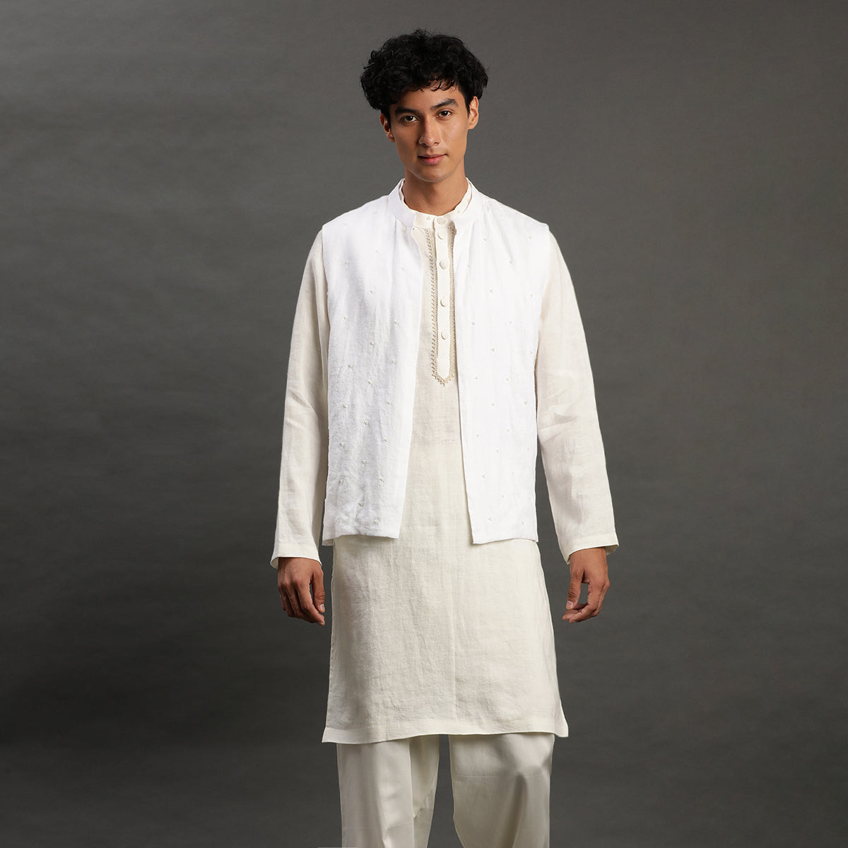 3Pcs White Linen Pearl Embroidery Kurta Set