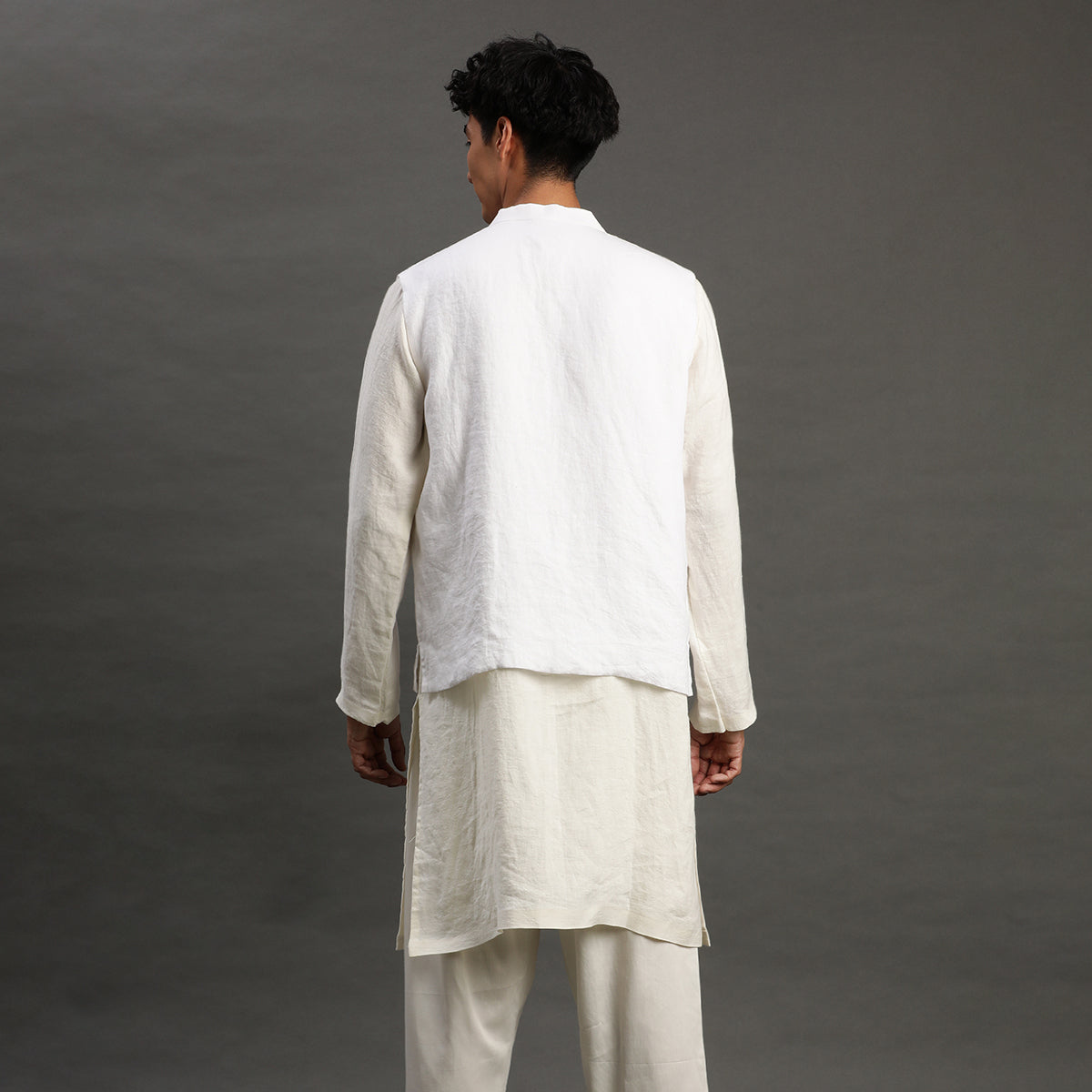 3Pcs White Linen Pearl Embroidery Kurta Set