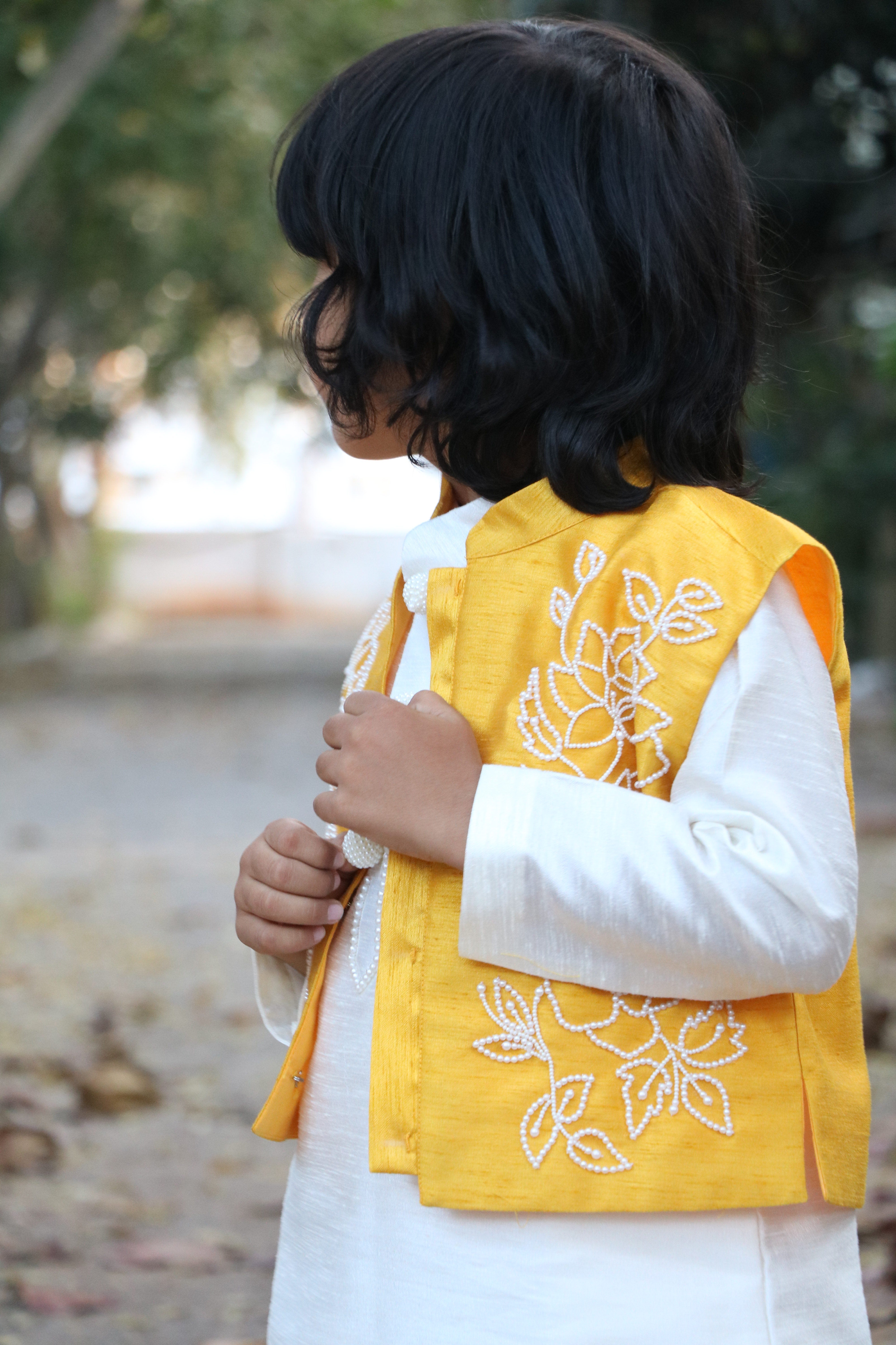 BYB PREMIUM YELLOW AND WHITE BOYS PEARL HAND EMBROIDERY  RAW SILK KURTA PYJAMA WITH JACKET